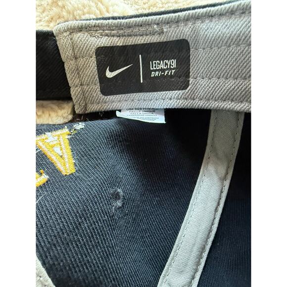 Nike Legacy9 Iowa Hawkeyes Black Gold Baseball Cap - Picture 5 of 5